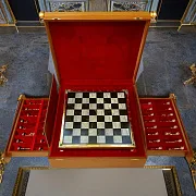 Резные шахматы «Чёрное и белое» — фотография 1