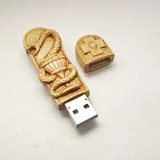 Деревянная флешка «Глухарь» — фотография 3