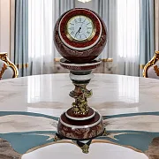 Сувенирные настольные часы «Антистресс» из лемезита в подарок — фотография 1